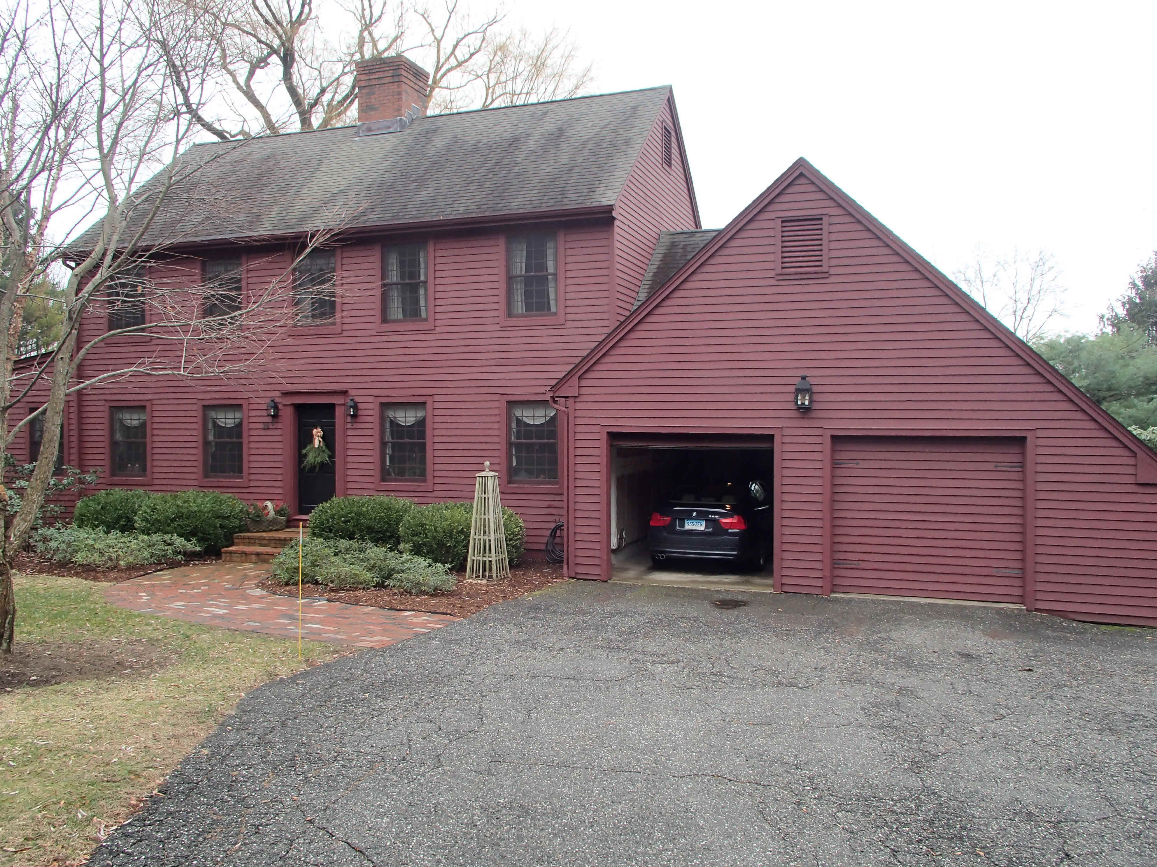Building photograph for 28 ALLEN RD